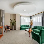 Hotel Divinus 5*