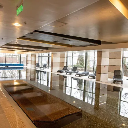 ディヴィヌス ホテル