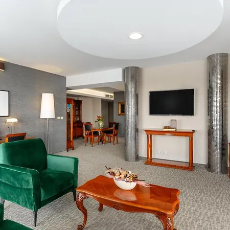 酒店 狄维纳斯酒店 5*