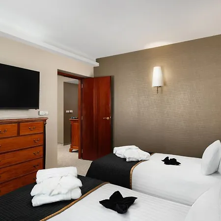 ディヴィヌス ホテル デブレツェン