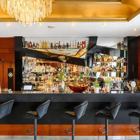 ホテル ディヴィヌス デブレツェン