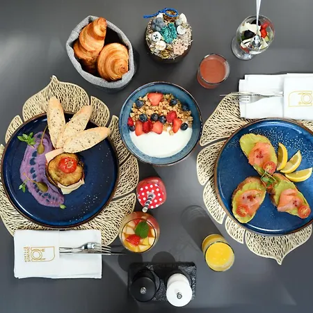 ディヴィヌス ホテル 5*