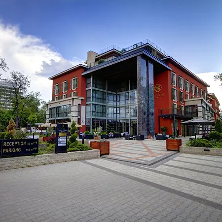 ホテル ディヴィヌス