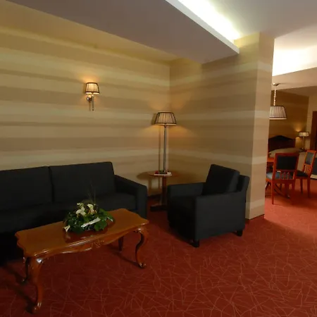 ホテル ディヴィヌス