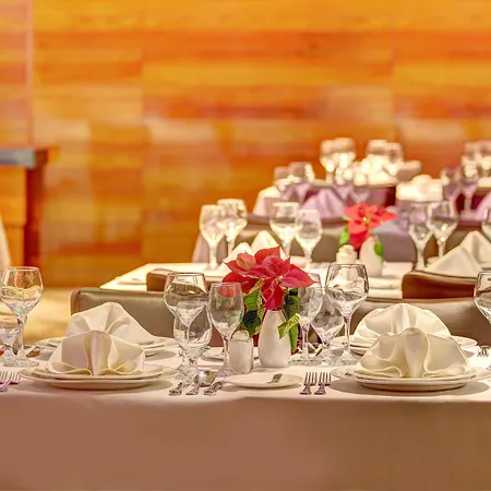 ディヴィヌス ホテル 5*