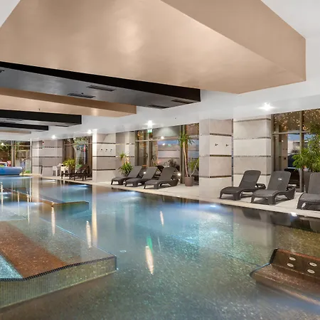 ホテル ディヴィヌス デブレツェン