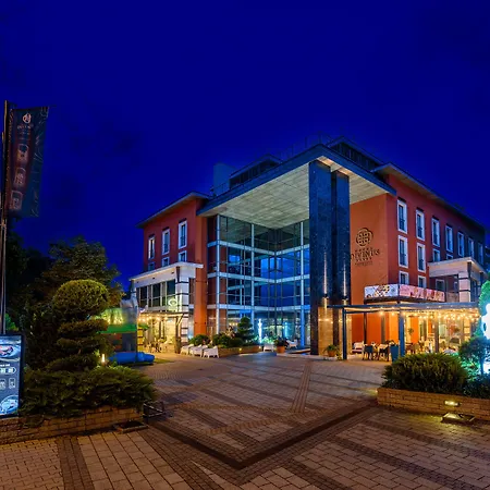 ディヴィヌス ホテル デブレツェン