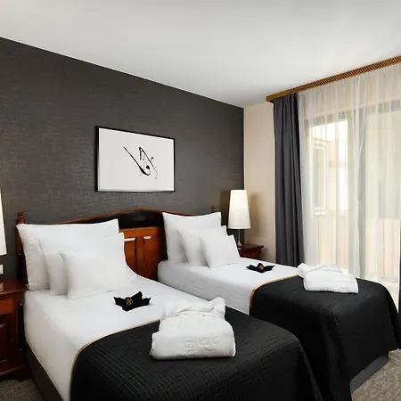 ホテル ディヴィヌス