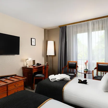 ディヴィヌス ホテル デブレツェン